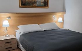 Hotel Tito 2  3*